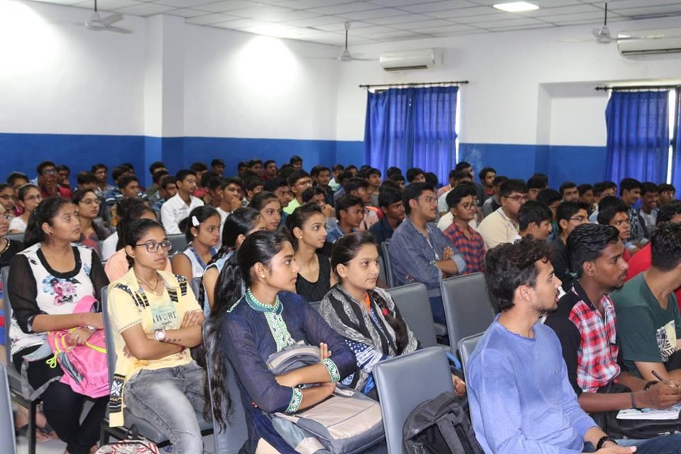 R. K. University, School of Pharmacy Rajkot Infrastructure photo 9