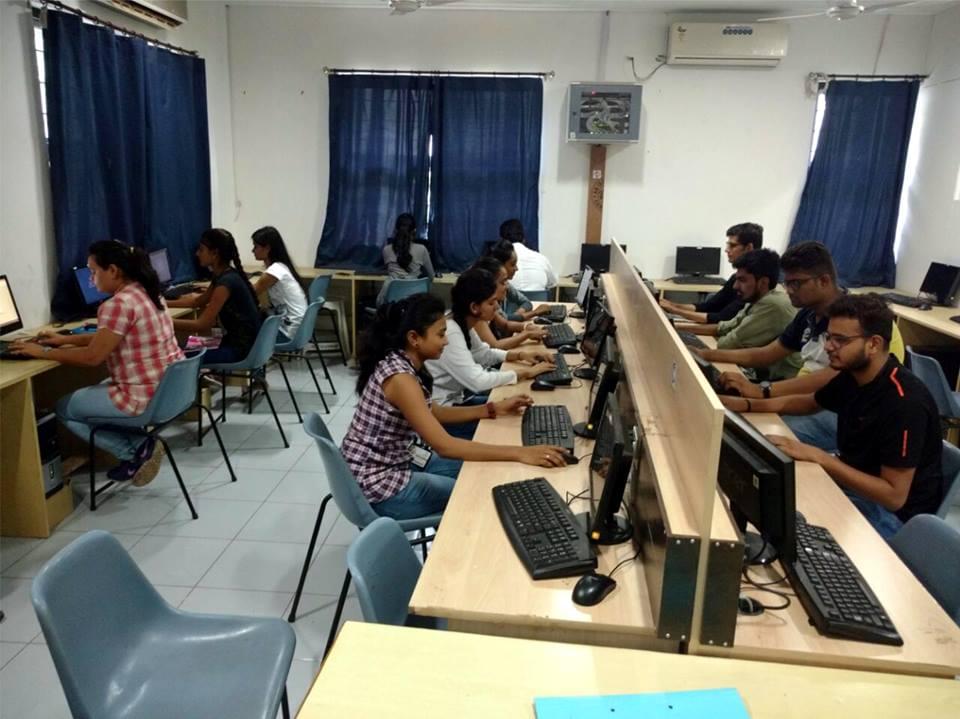 R. K. University, School of Pharmacy Rajkot Infrastructure photo 3