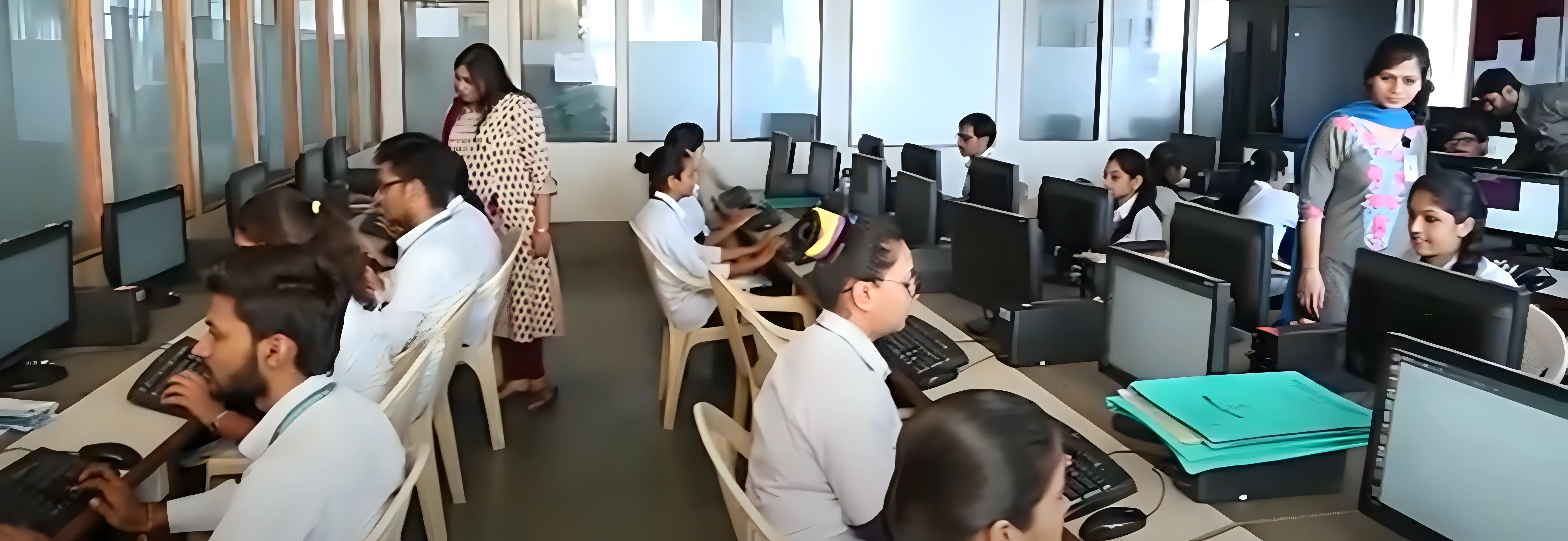 Shree Swami Atmanand Saraswati Institute of Technology Surat Academic Infrastructure photo 3