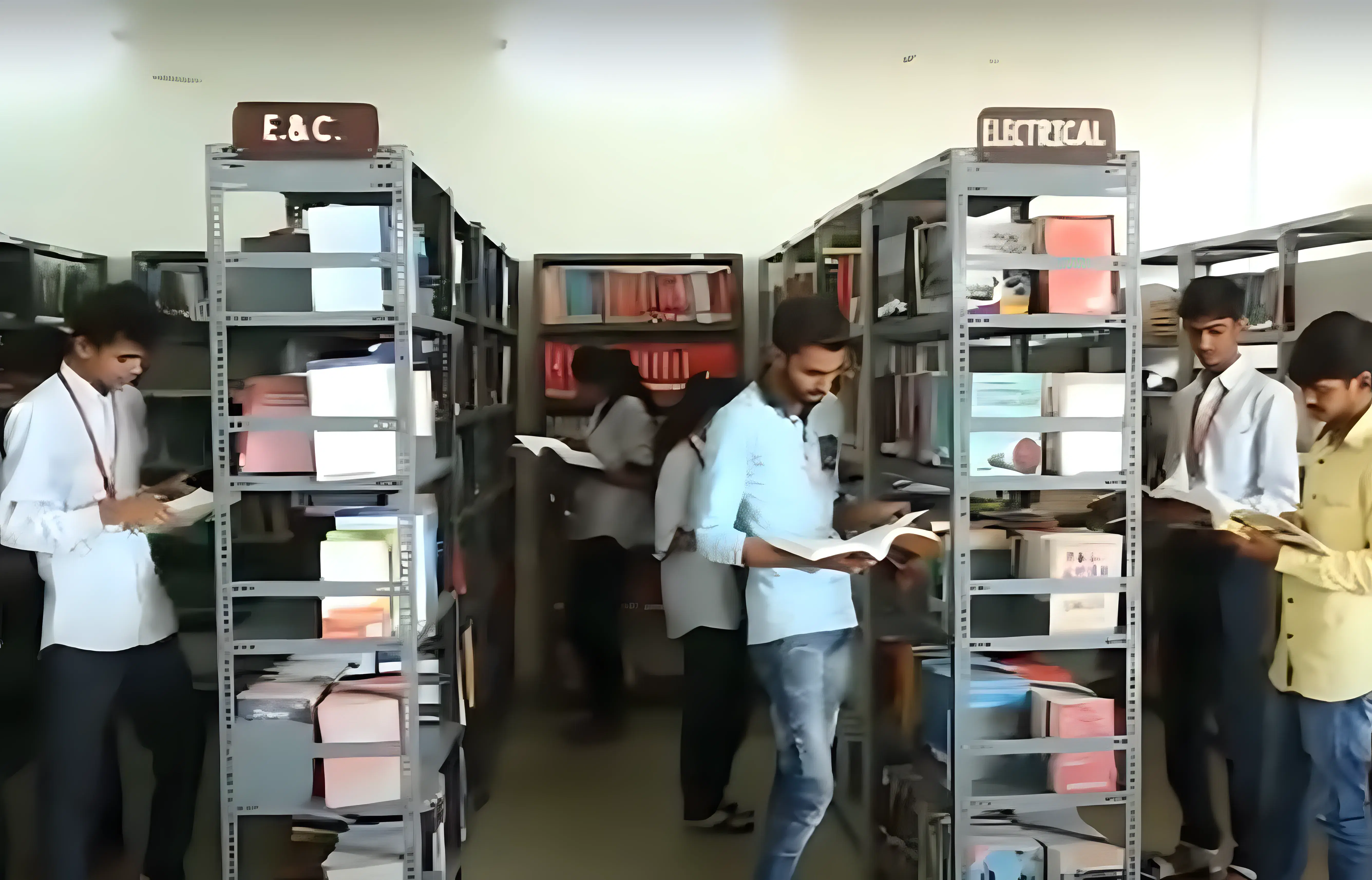Shree Swami Atmanand Saraswati Institute of Technology Surat Library photo 1
