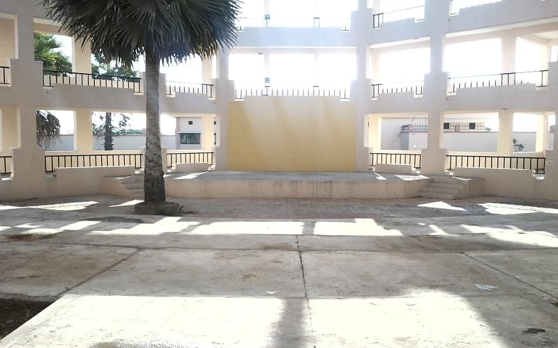 MGU Nalgonda Academic Building photo 4