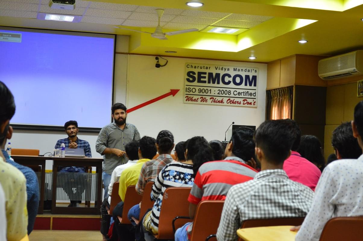 S G M English Medium College of Commerce and Management Vallabh Vidyanagar Events photo 6