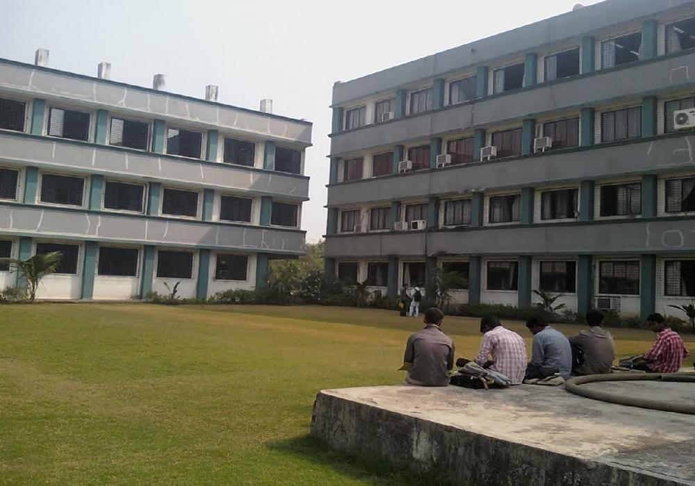 Western College of Commerce and Business Management Navi Mumbai Academic Building photo 2