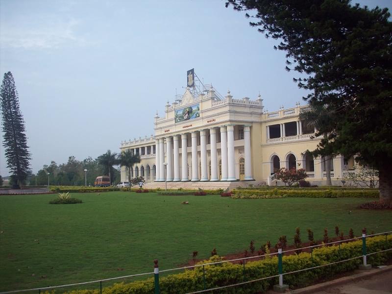 University of Mysore Building & Infrastructure photo 4