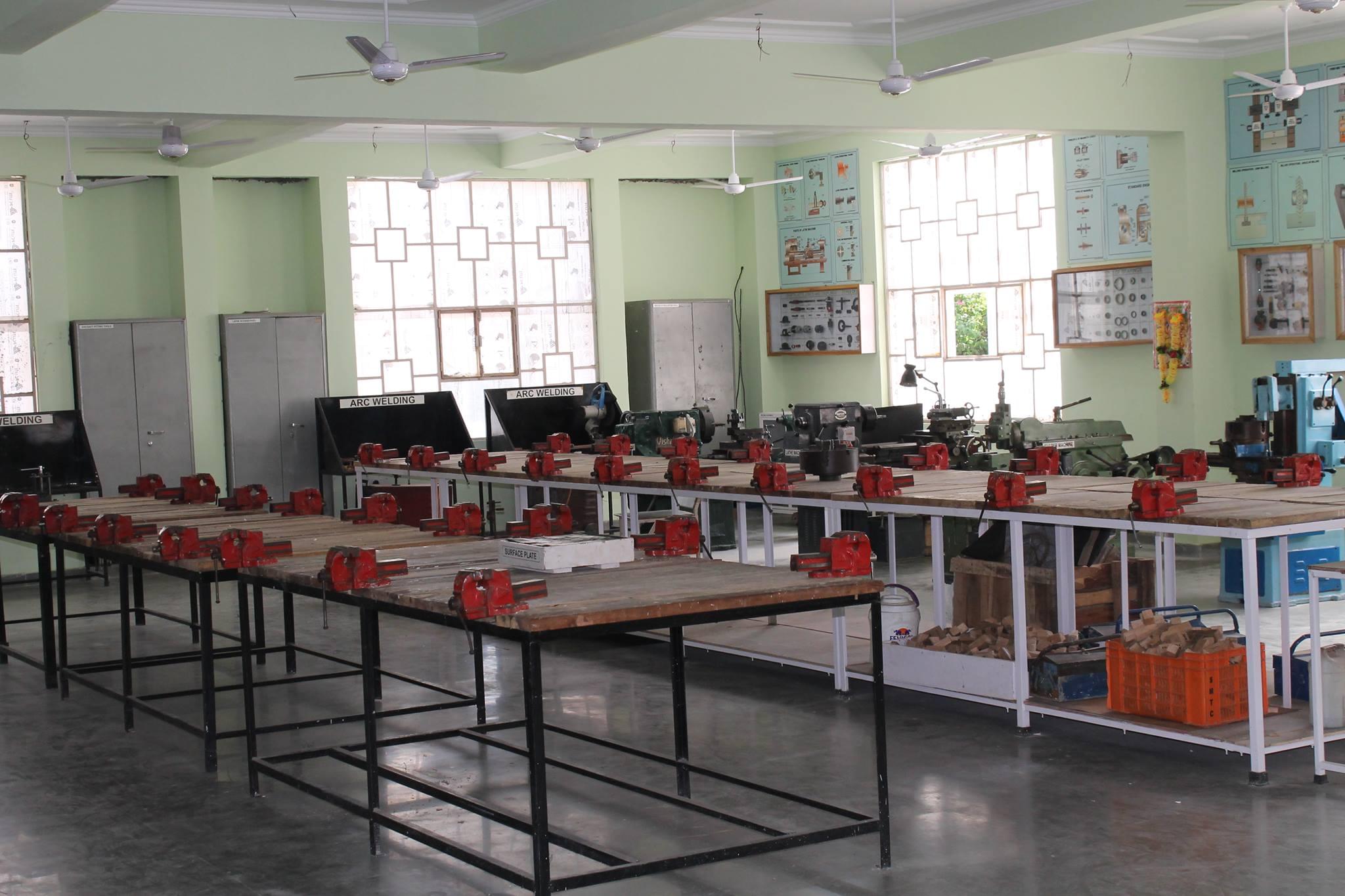 School of Aeronautics New Delhi SOA Facilities photo 5