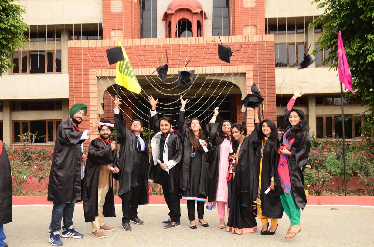 Sri Guru Ram Das Institute of Medical Sciences & Research Amritsar Convocation photo 13