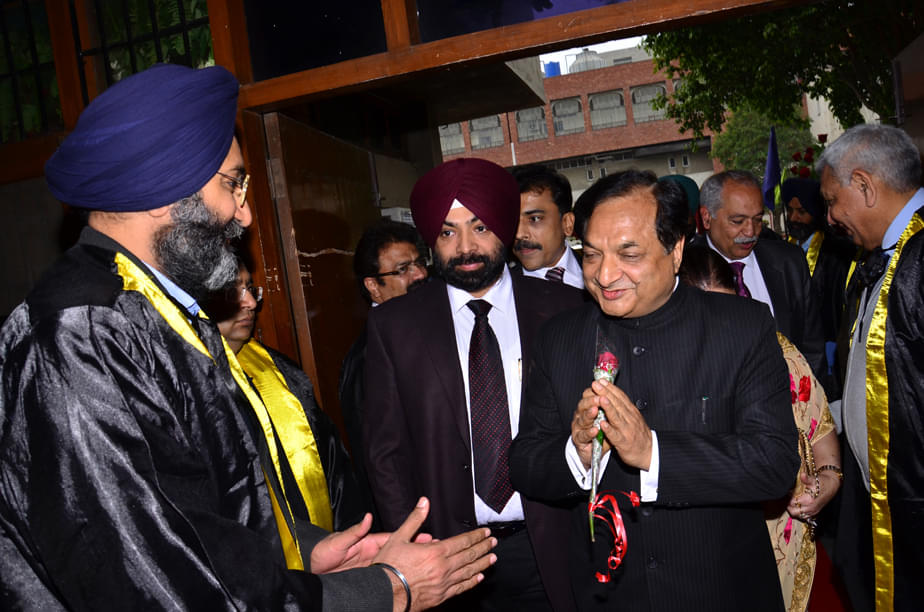 Sri Guru Ram Das Institute of Medical Sciences & Research Amritsar Convocation photo 5