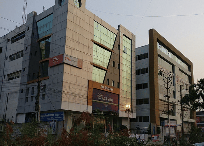 Saveetha Amaravati University Vijayawada Academic Building photo 1