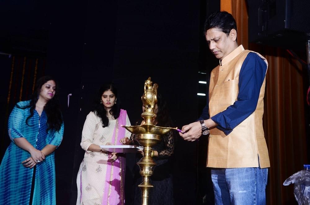 ITM Group of Institutions Navi Mumbai EEC Annual Event - LaFiesta 2K17 photo 8