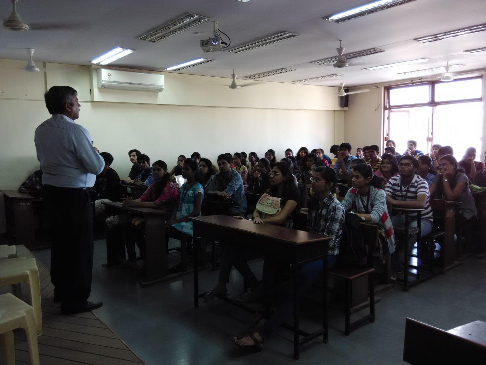 Chhaju Ram Law College Hisar Building & Infrastructure photo 1