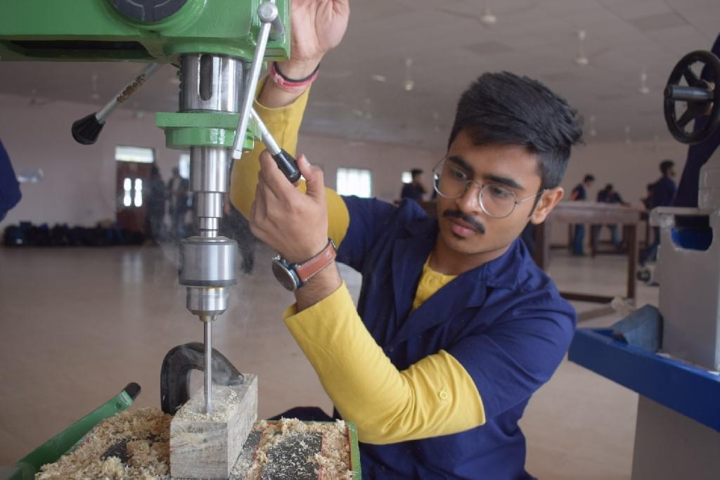 VIT Bhopal Laboratory photo 14