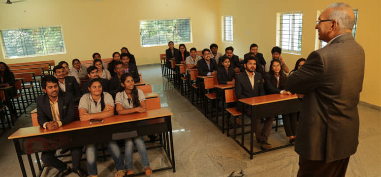 VYASA Business School Bangalore Classroom photo 1