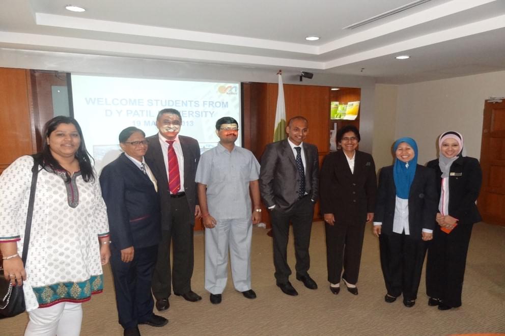 DY Patil University's School of Arts And Commerce Navi Mumbai Students Corner photo 6