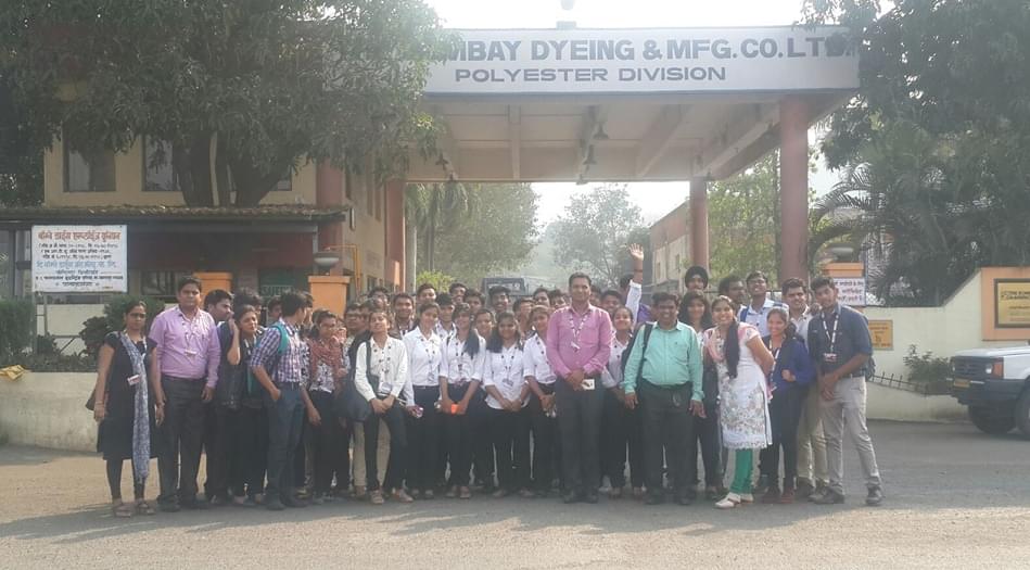 DY Patil University's School of Arts And Commerce Navi Mumbai Students Corner photo 9