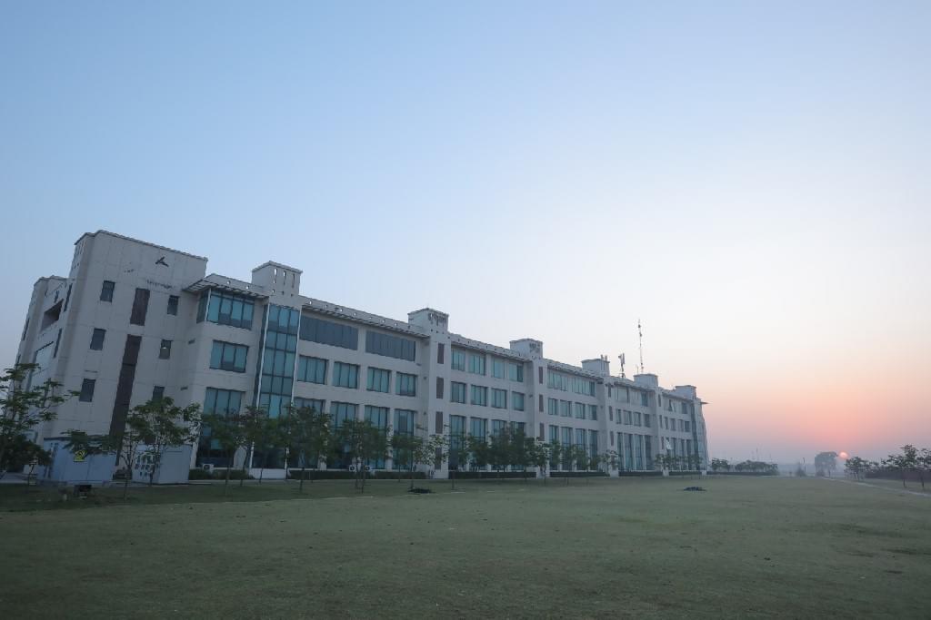 SNU Noida Infrastructure photo 2