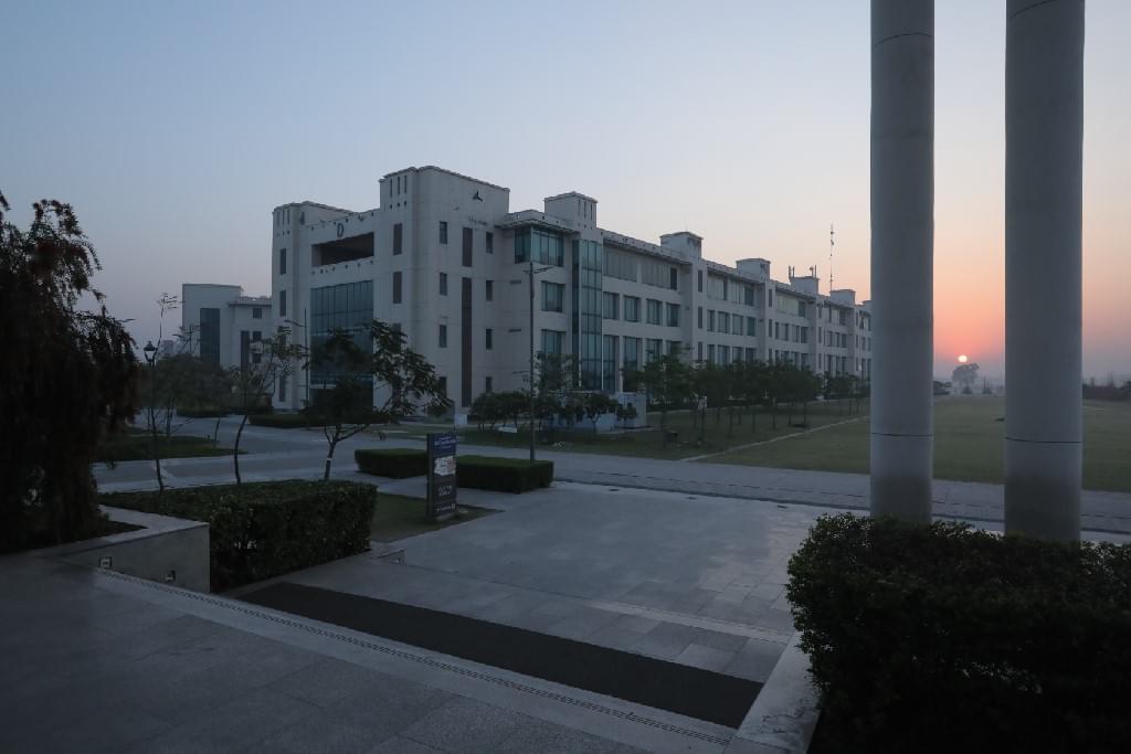 SNU Noida Infrastructure photo 4