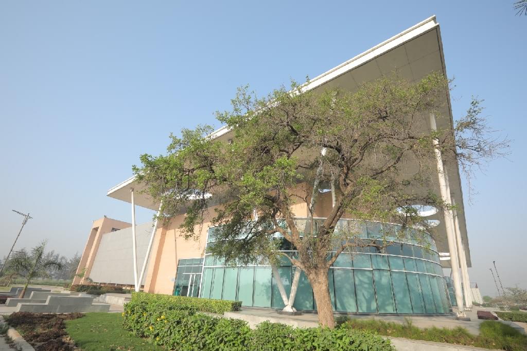 SNU Noida Academic Building photo 16