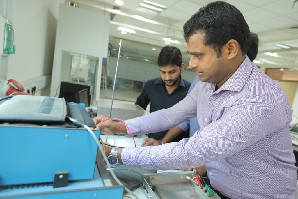 SNU Noida University Lab photo 1