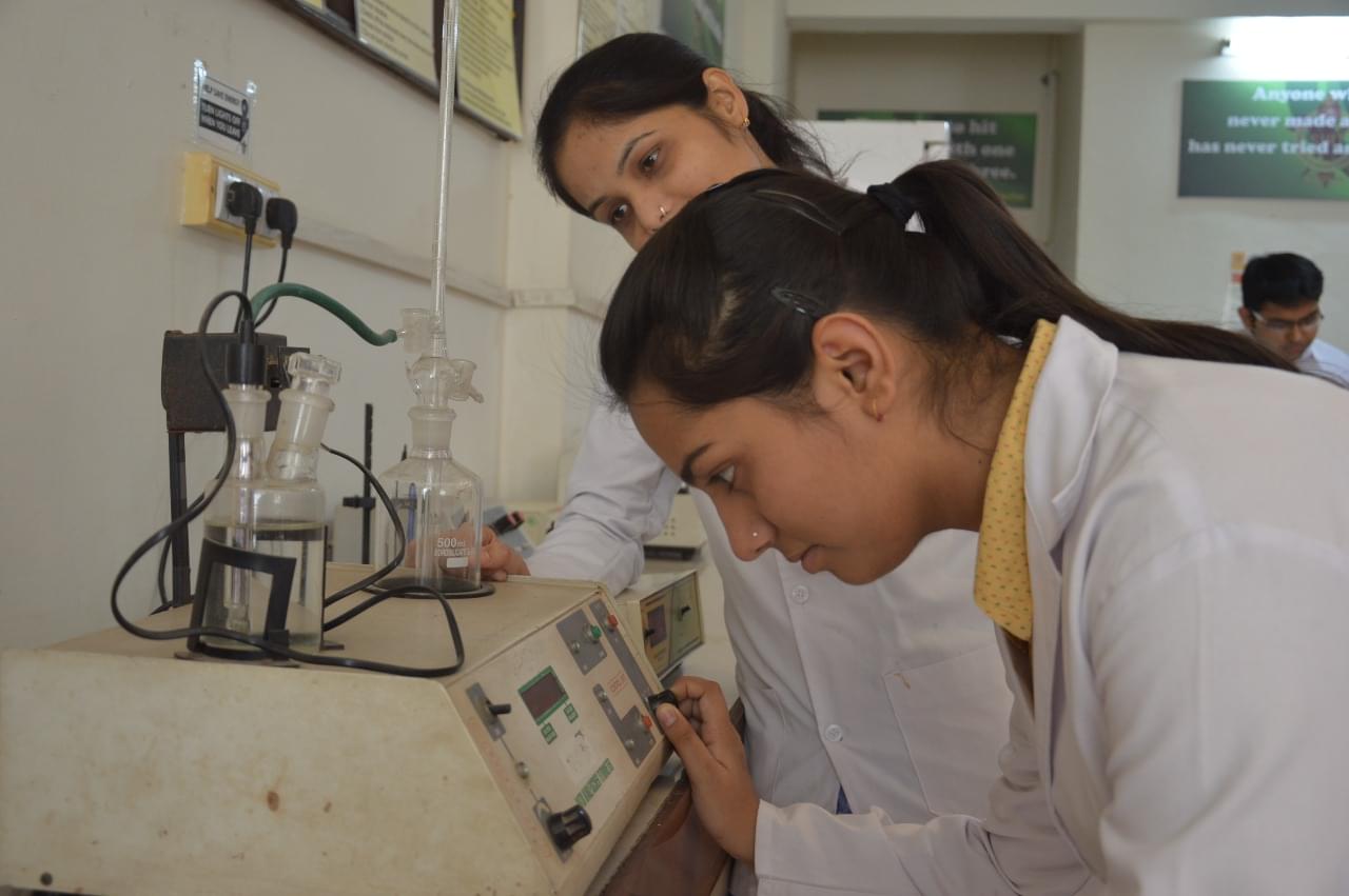 Sagar Institute of Research & Technology Pharmacy Bhopal Laboratory -2 photo 7