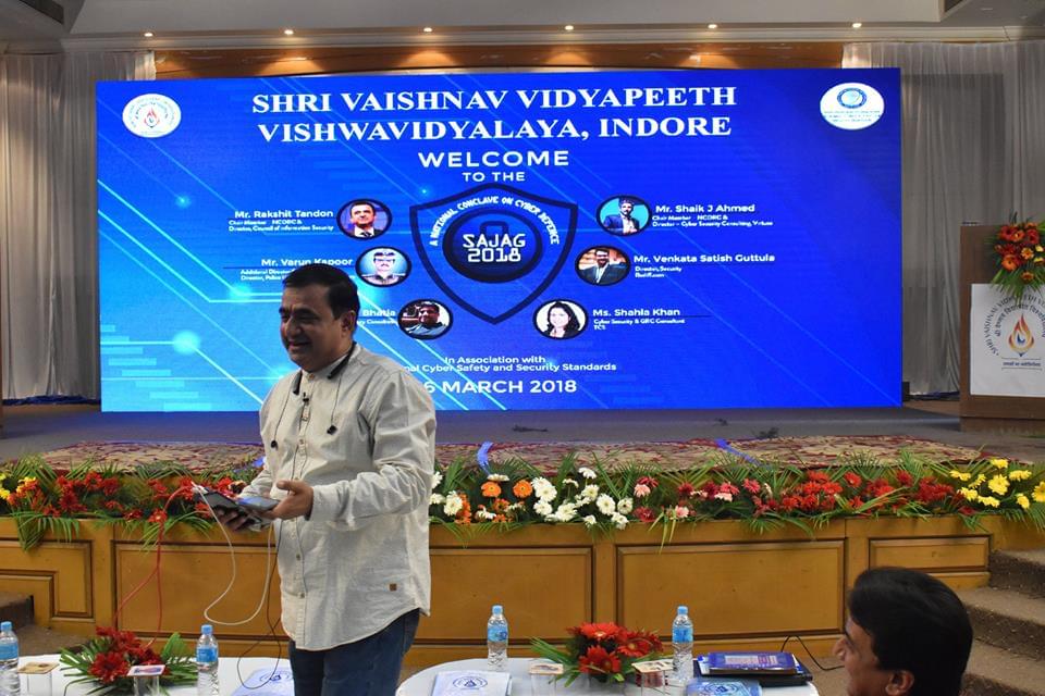 Shri Vaishnav Vidyapeeth Vishwavidyalaya University Function photo 15