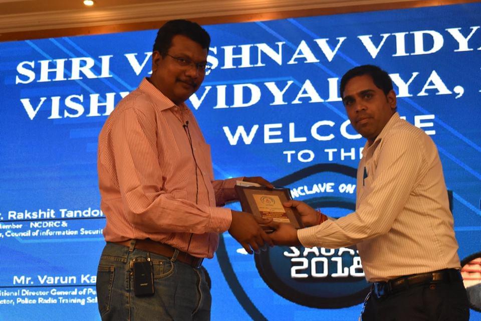 Shri Vaishnav Vidyapeeth Vishwavidyalaya University Function photo 18