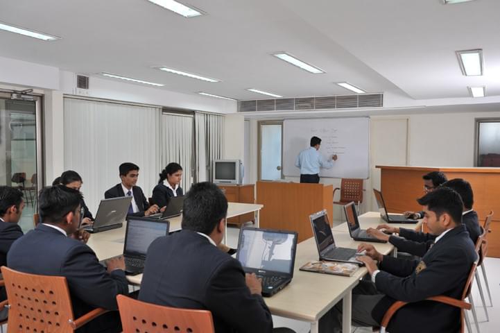 Jindal School of Hotel Management Vadodara Infrastructure photo 4