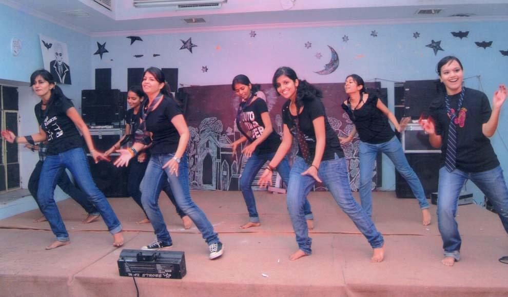 R.A. Podar Institute of Management Jaipur Festivals photo 3