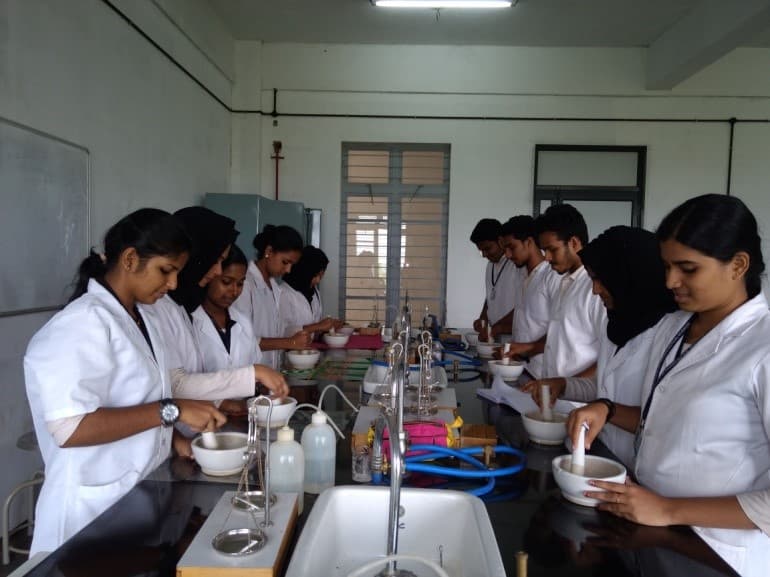 KMCT College of Pharmaceutical Science Calicut Gallery photo 1