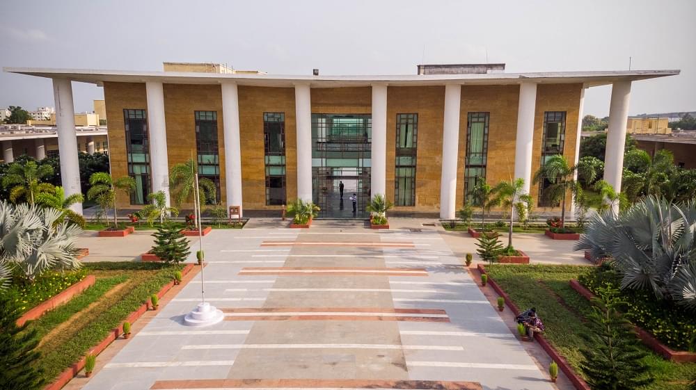 Birla Global University Bhubaneswar Academic Building photo 3