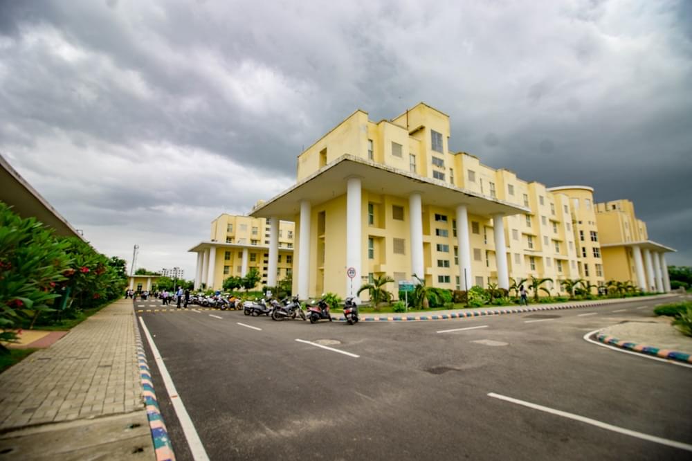 Birla Global University Bhubaneswar Academic Building photo 1