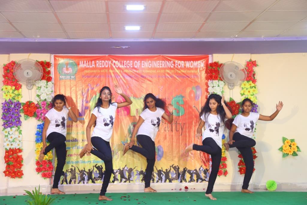 MRCEW Freshers Day-2K18 photo 15