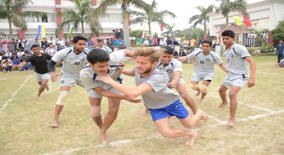 IMRT Business School Sports photo 1