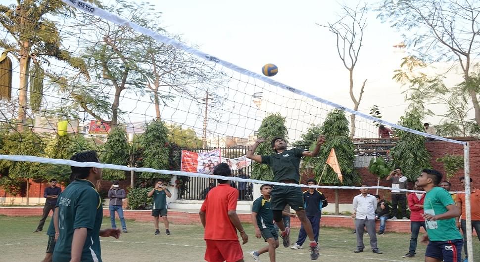 IMRT Business School Sports photo 8