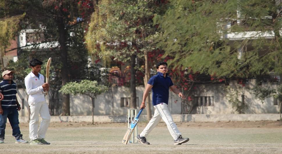 IMRT Business School Sports photo 11