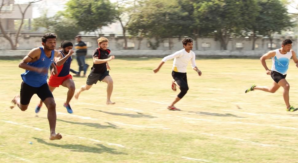 IMRT Business School Sports photo 13