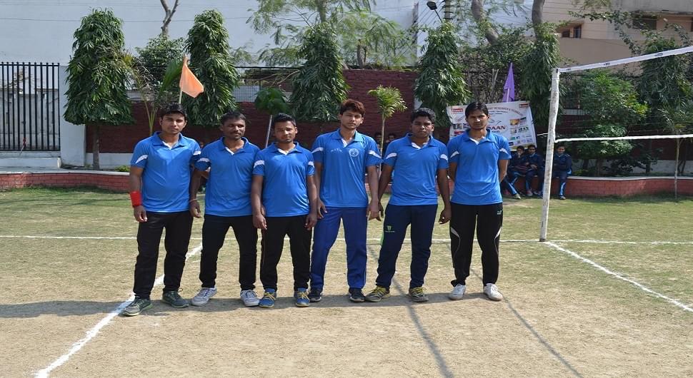 IMRT Business School Sports photo 2