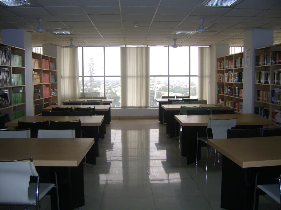 Amity Global Business School Indore Building photo 8