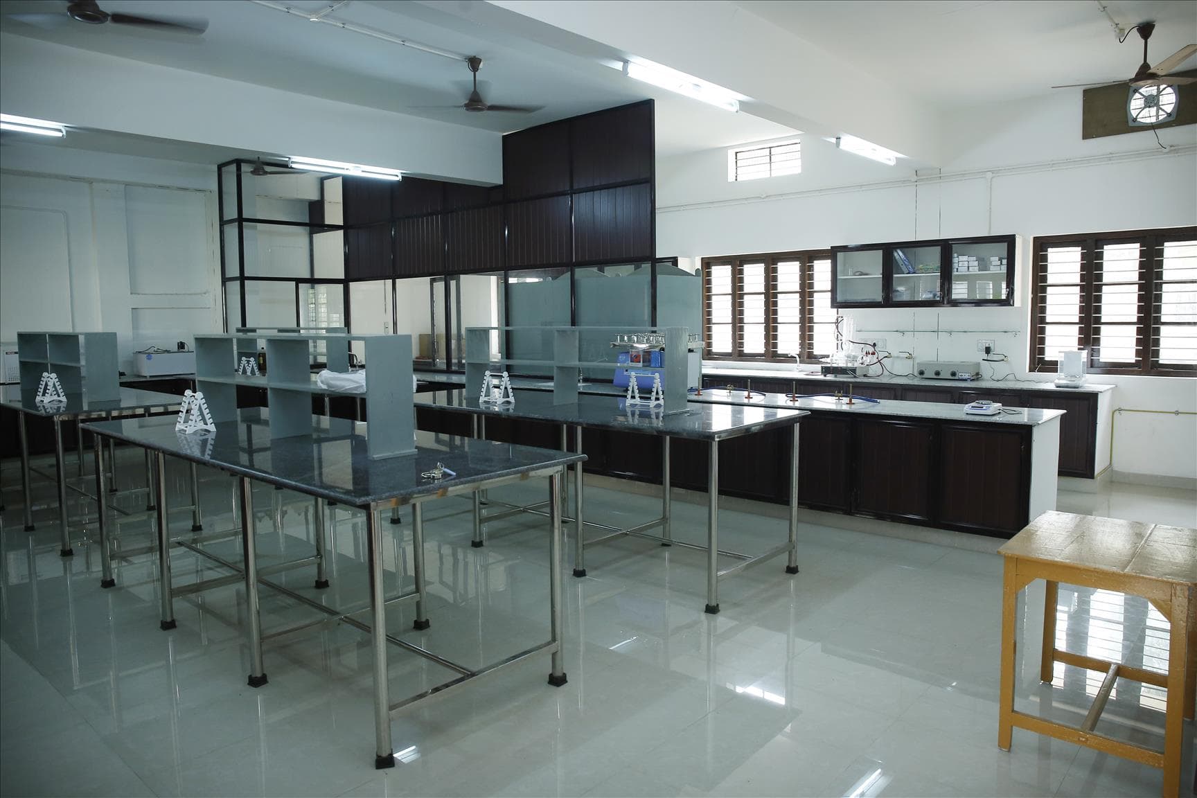 St. Berchmans College Kottayam Campus Pictures photo 6