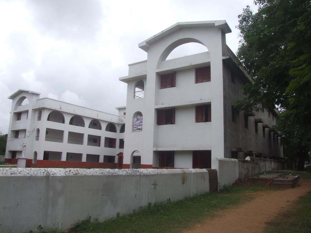 V.R. Law College Nellore Academic Building photo 3