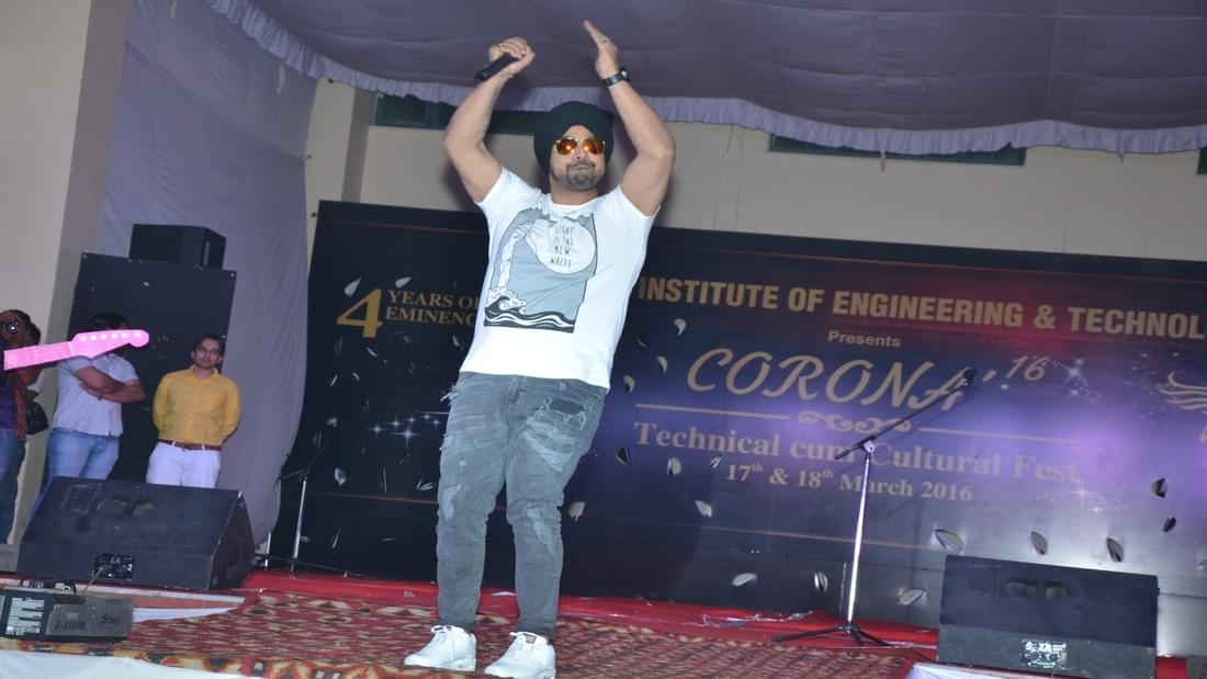 Gateway College of Architecture and Design Sonepat Celebrity Pics photo 16