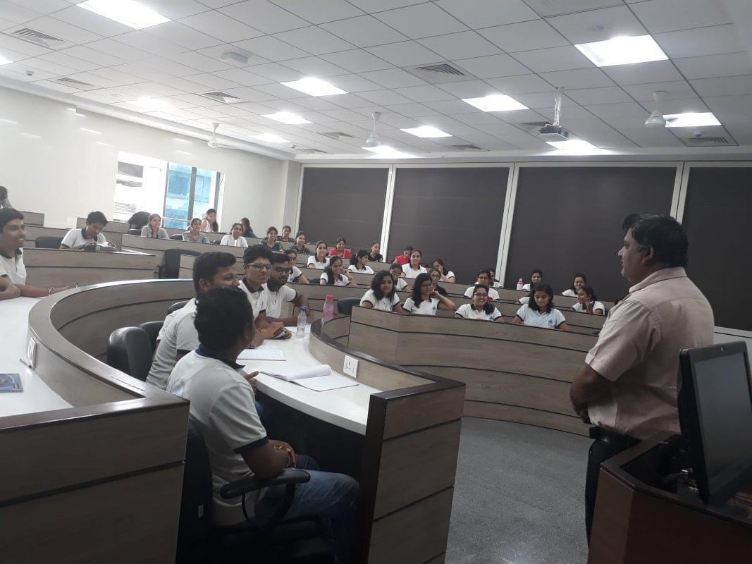 SVKM's Institute of Technology Dhule Facilities photo 1