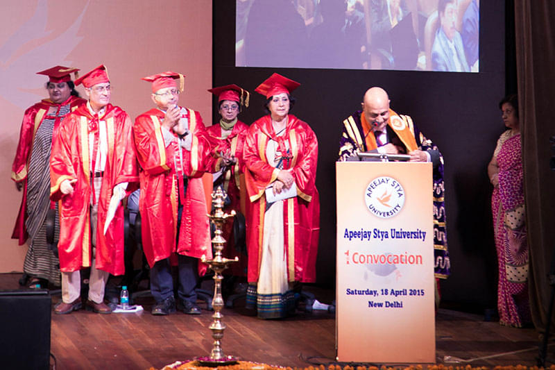 School of Bioscience, Apeejay Stya University Gurgaon Convocation photo 2