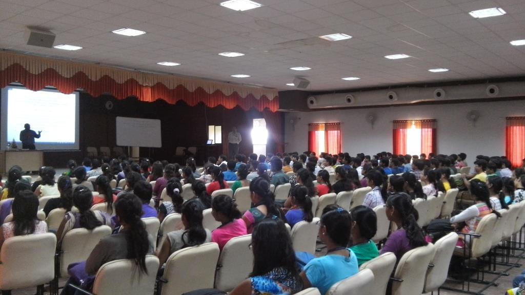 Shri Maneklal M. Patel Institute of Sciences and Research Gandhinagar Workshop photo 4