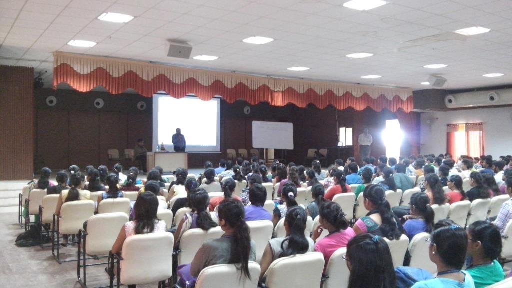 Shri Maneklal M. Patel Institute of Sciences and Research Gandhinagar Workshop photo 3