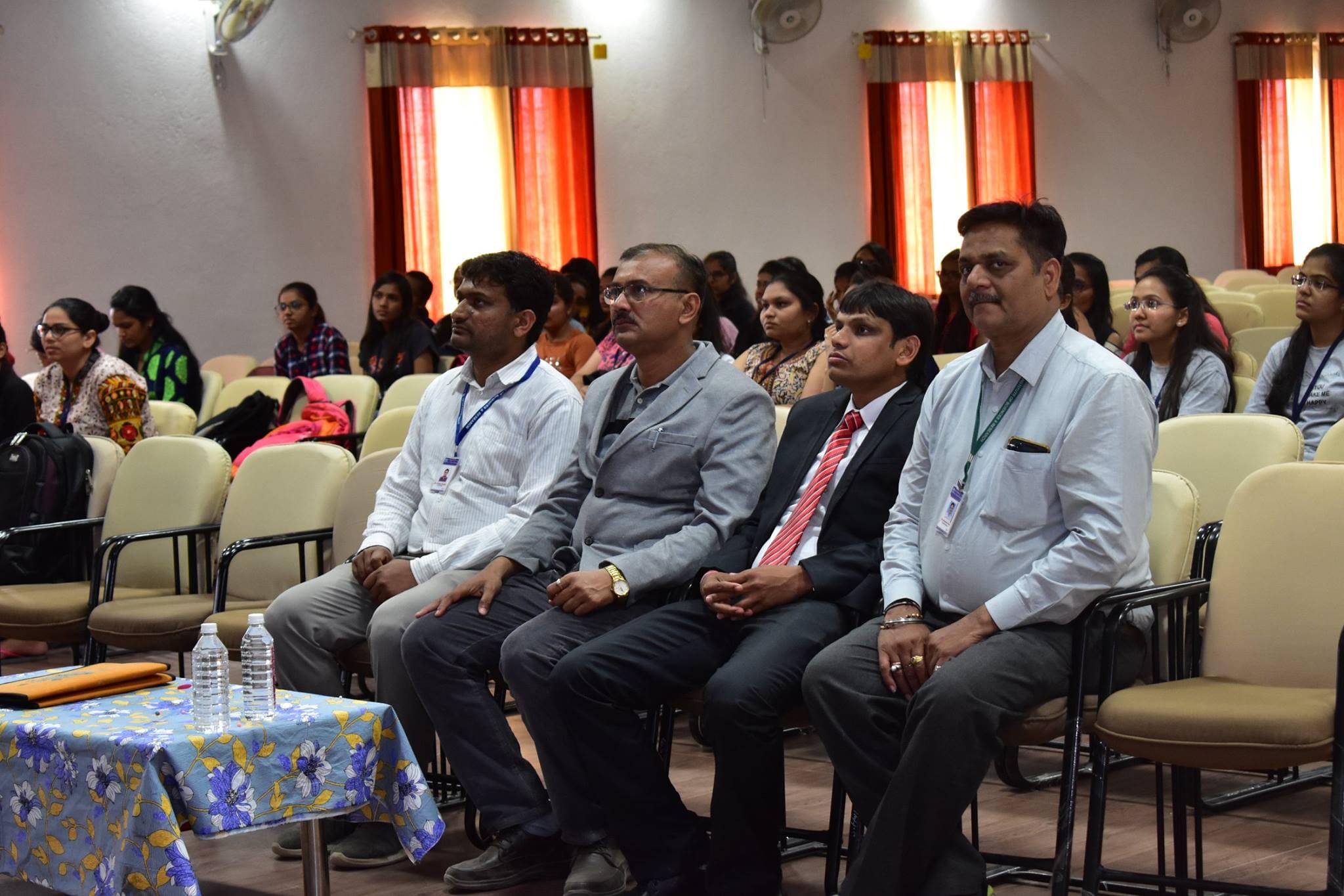 Shri Maneklal M. Patel Institute of Sciences and Research Gandhinagar Seminar photo 3
