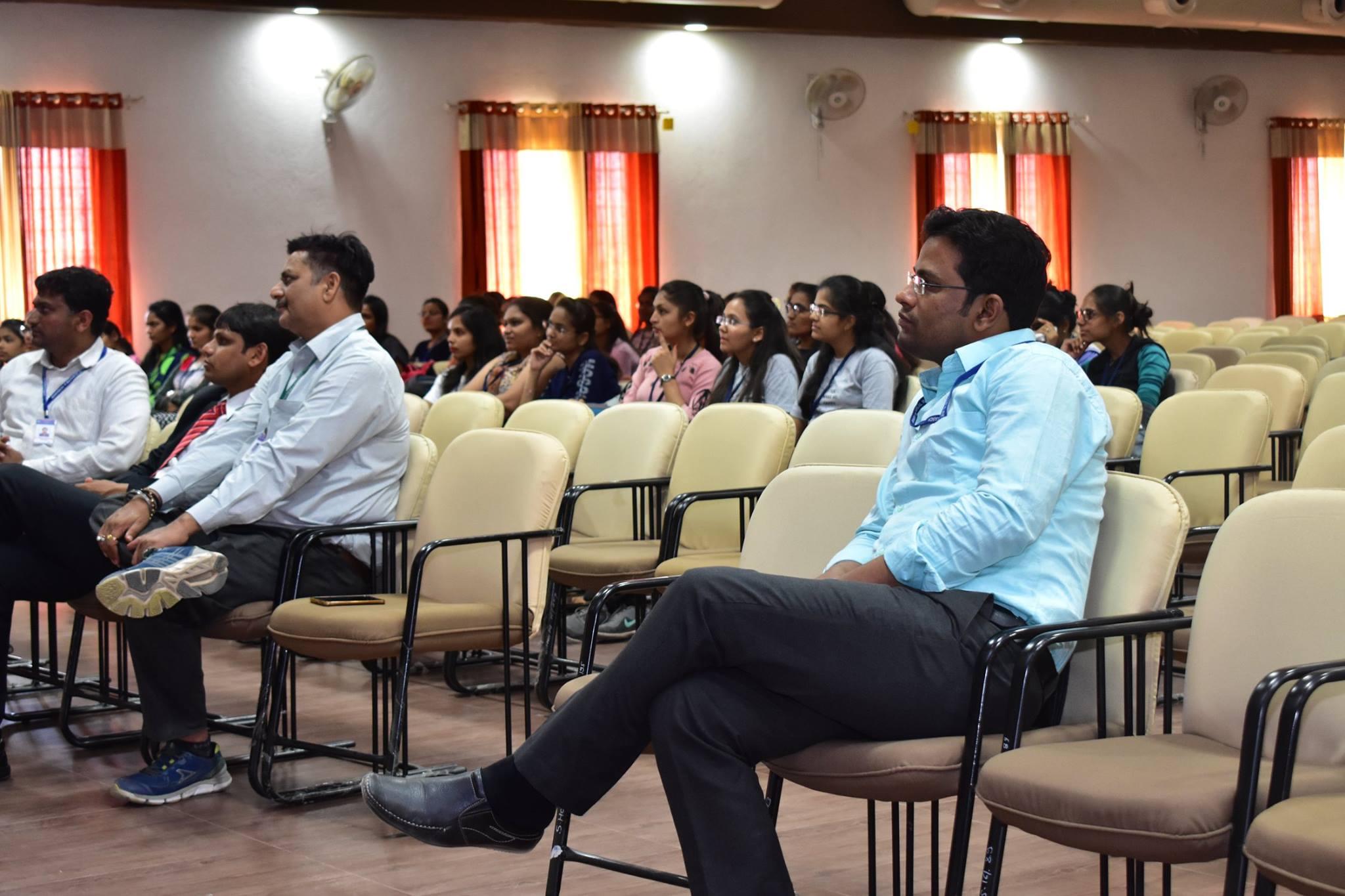 Shri Maneklal M. Patel Institute of Sciences and Research Gandhinagar Seminar photo 8