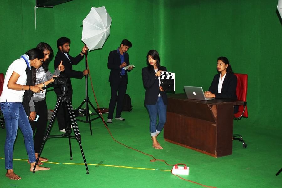 PIMR Students Corner photo 6