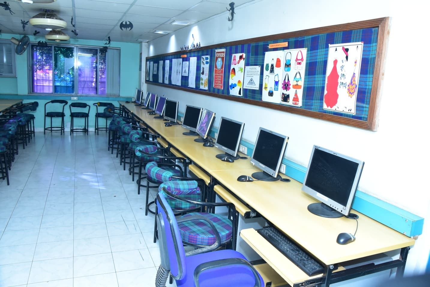 Suryadatta Institute of Fashion Technology Pune Laboratory photo 1