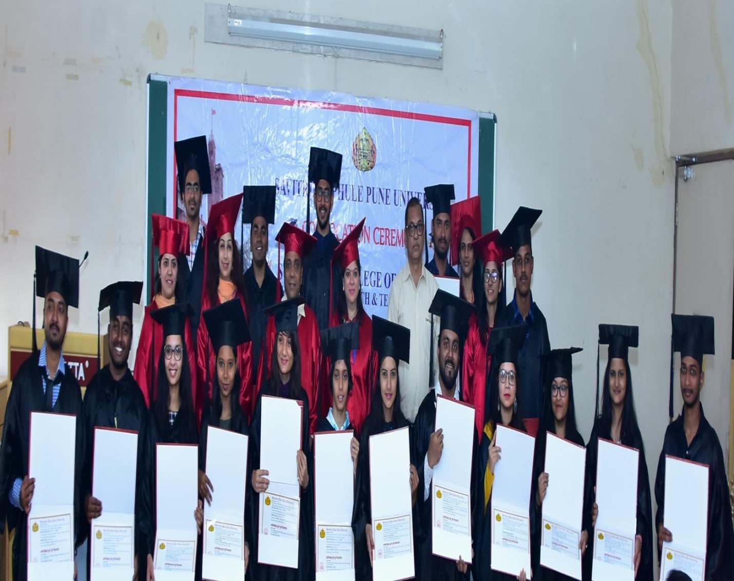 Suryadatta College of Management, Information Research and Technology Pune Convocation photo 11