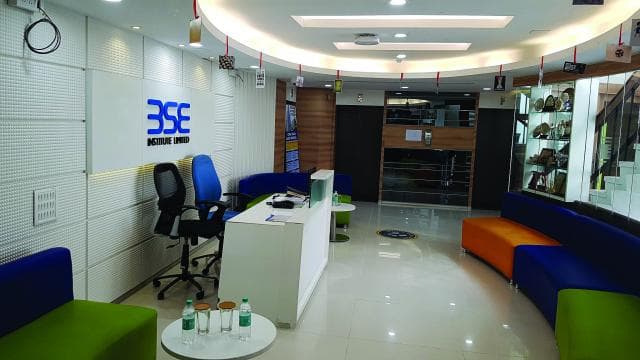 FinX Institute Campus View photo 2